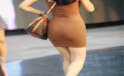 再把腿X开一点就可以吃到扇贝了